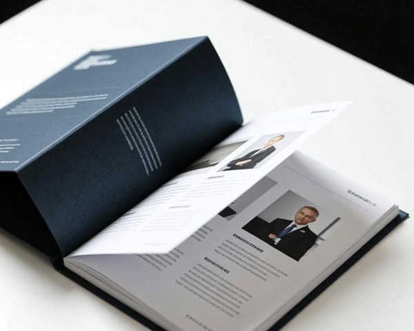 瑞創(chuàng)達(dá)印刷畫冊設(shè)計印刷案例